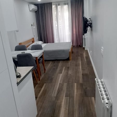 Next Apartments Батуми Екстериор снимка